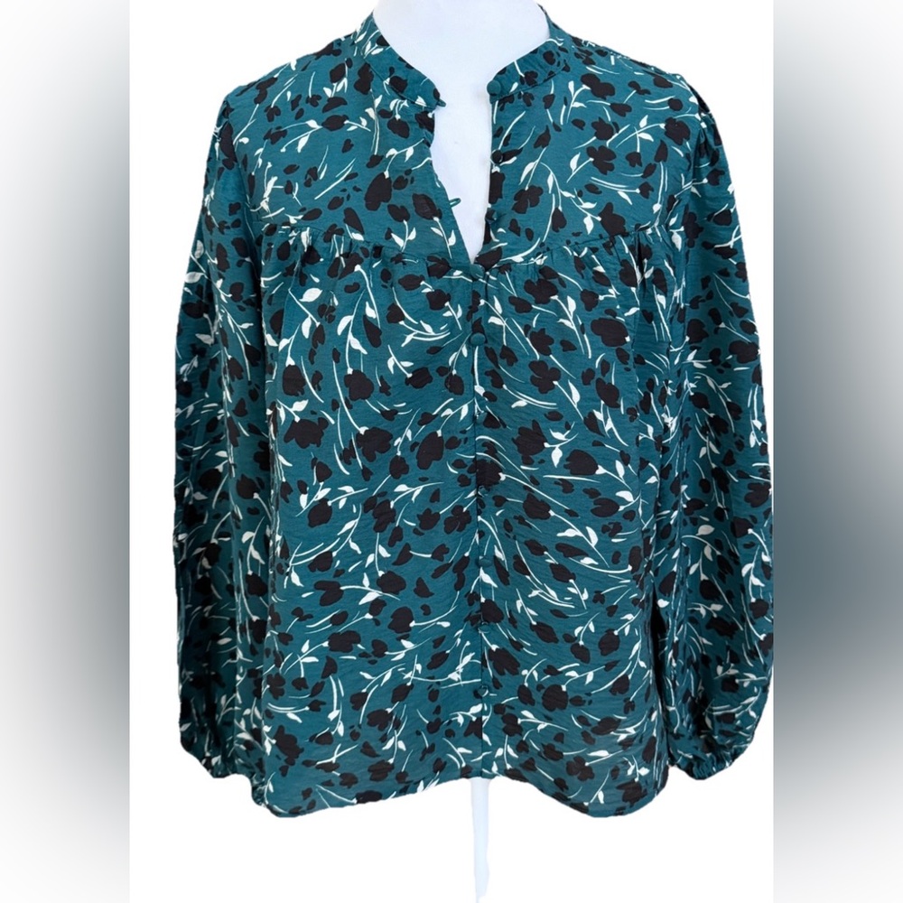 WHO WHAT WEAR Woodland Floral Green & Black Long Sleeve Blouse Top Size Large